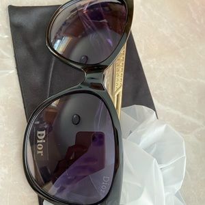Christian Dior womens sunglasses!!!